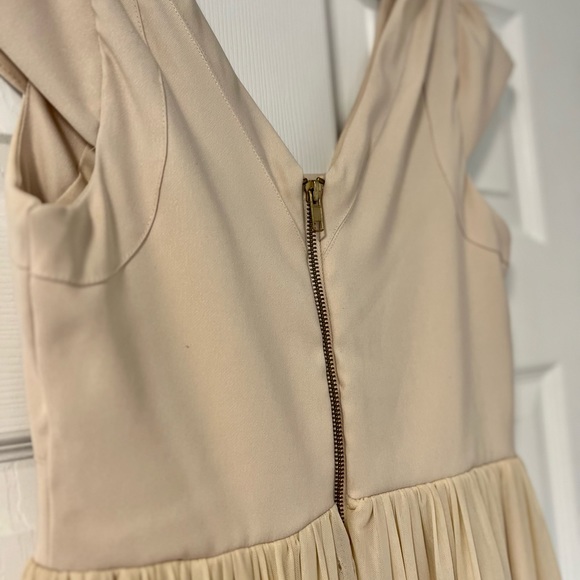 GB Beige Dress - Picture 6 of 9